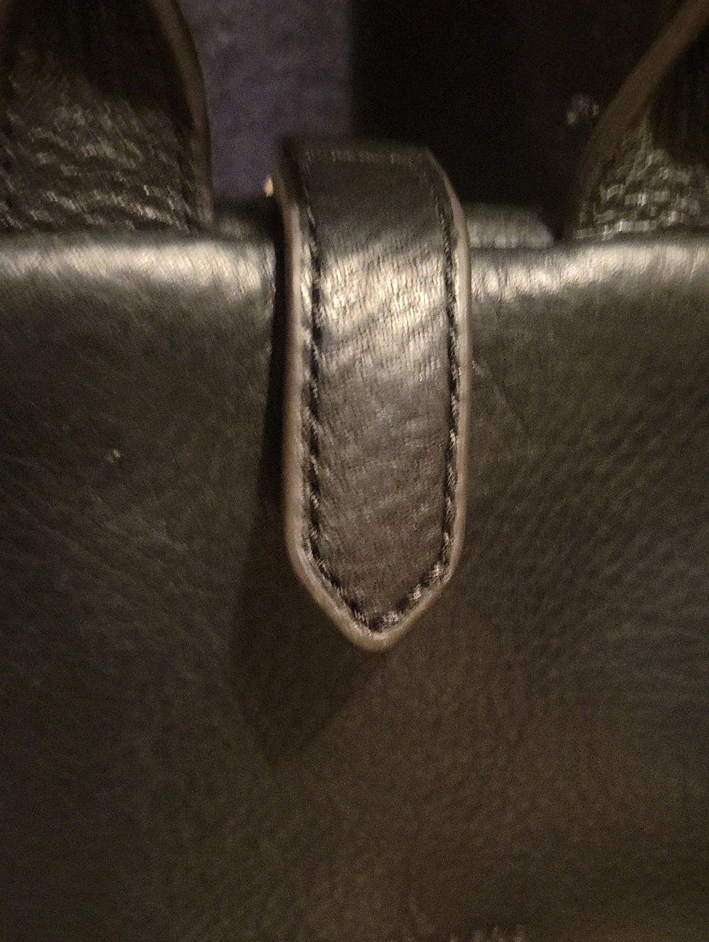 Sleek Black Leather Backpack - Modern Women's Bag - Picture 7 of 11